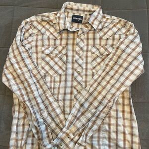 Wrangler Men's Tan and White Plaid Shirt